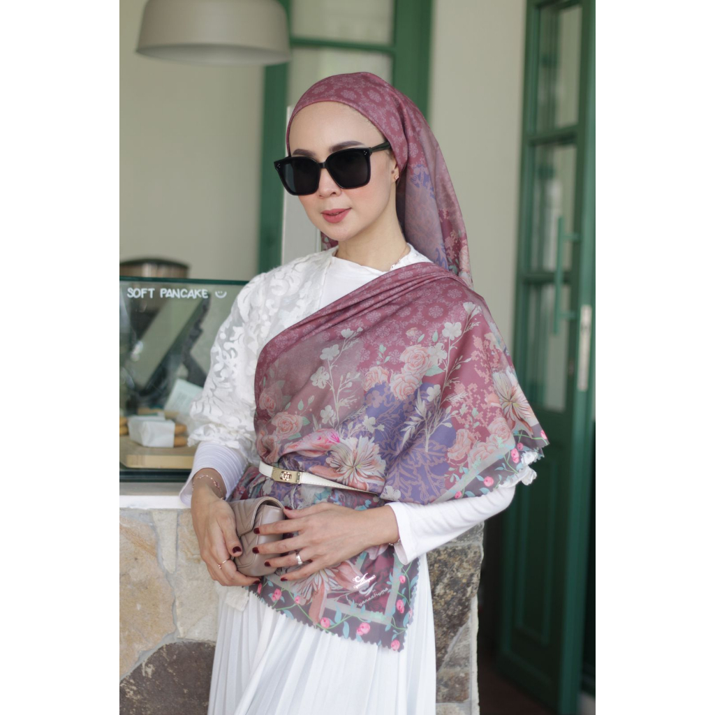 Camelia Series Yarashyma Scarf