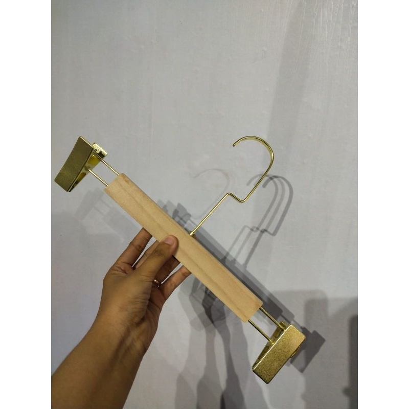hanger kayu jepit emas | hook gepeng|hook bulat panjang