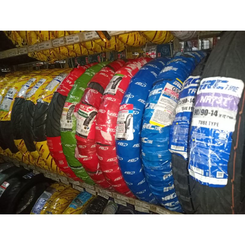 Ban Tubetipe 90/90-14 atau 300-14 bukan ban tubeless untuk ban belakang motor Vario, Beat , Scoopy l