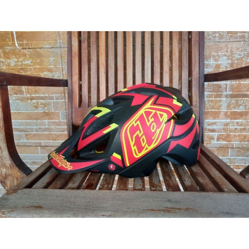 helm half face tld a1 mips size XL not fox speedframe bell sixer leat enduro 4.0 poc kortal