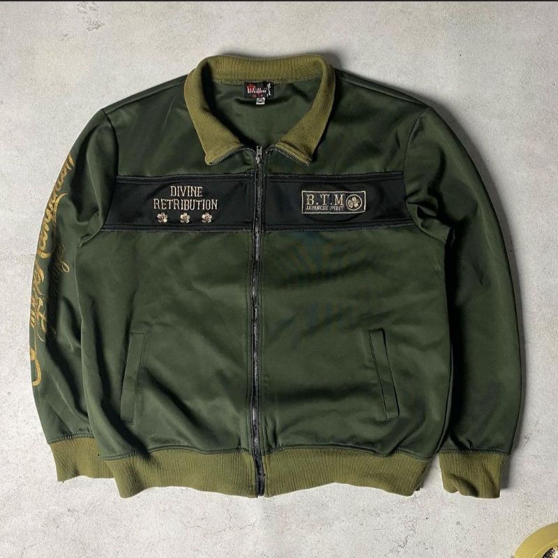 jacket divine retribution