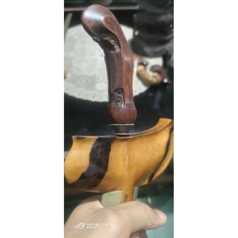 Keris Jalak Sangu Tumpeng (JST) wengkon isen