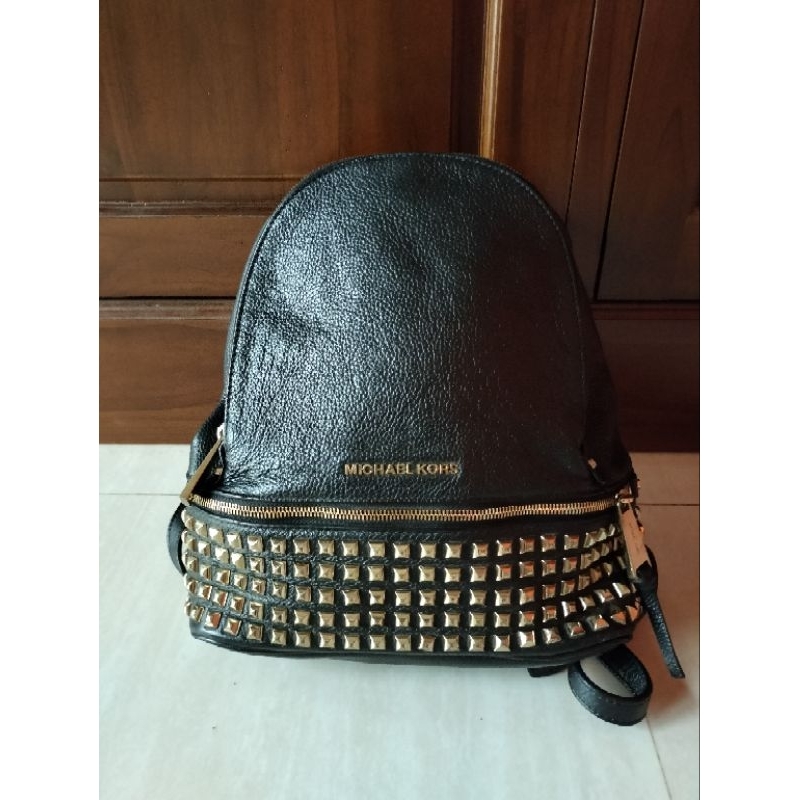 ransel mk stud