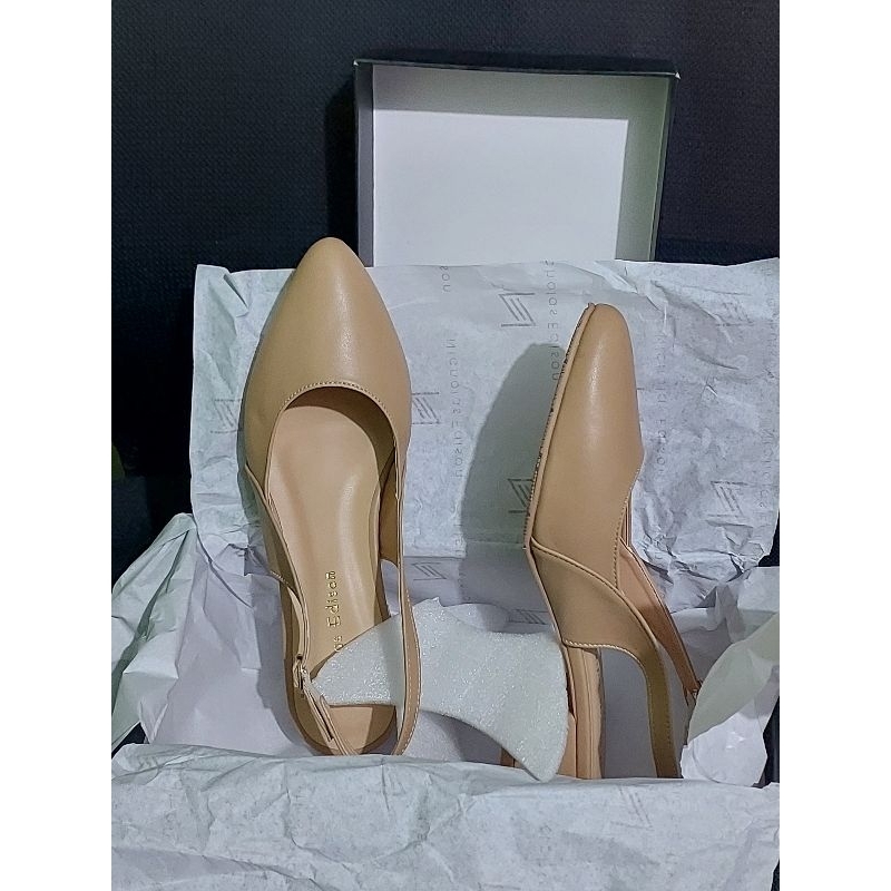 Nicholas Edison Heels Fairuz Camel Sandal Block Heels Semi Formal Terbaru