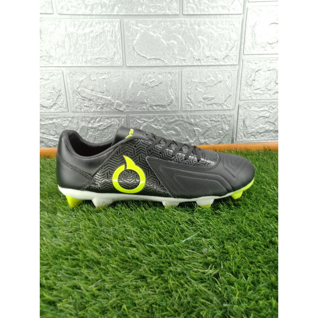 ORTUSEIGHT Sepatu Sepak Bola Forte Ryuo Fg