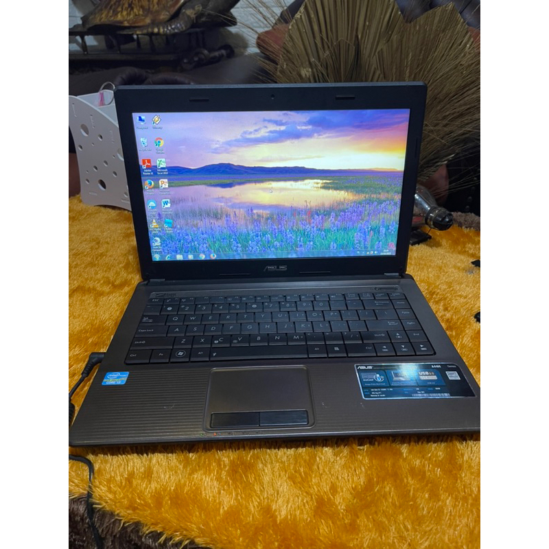 laptop Asus a44h core i3 ram  ram 2gb HDD 320gb mulus normal