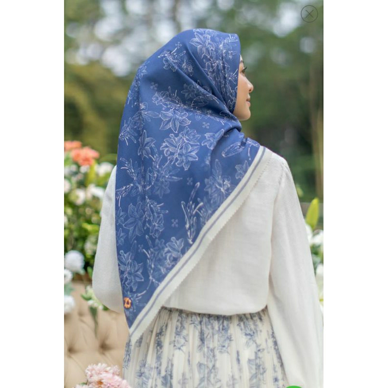 AMARYLLIS SCARF by ZYTADELIA warna navy peony (preloved)kamiidea button klamby wearingklamby geulis 