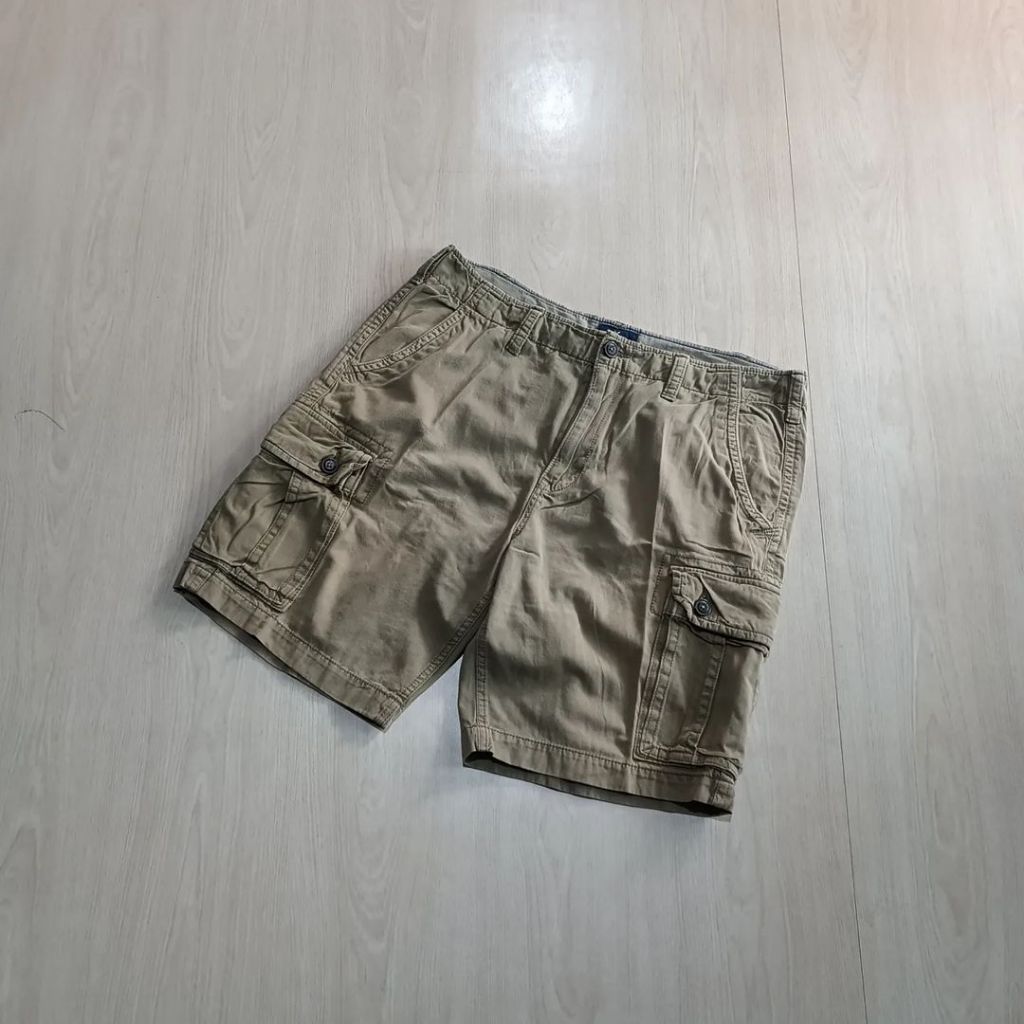 AMERICAN EAGLE CARGO SHORTPANTS