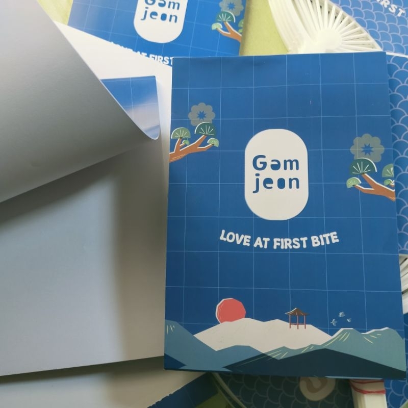 

Notebook A6 Custom Cover Full Colour Jilid Lem Isi 25 Lembar Hvs Polos