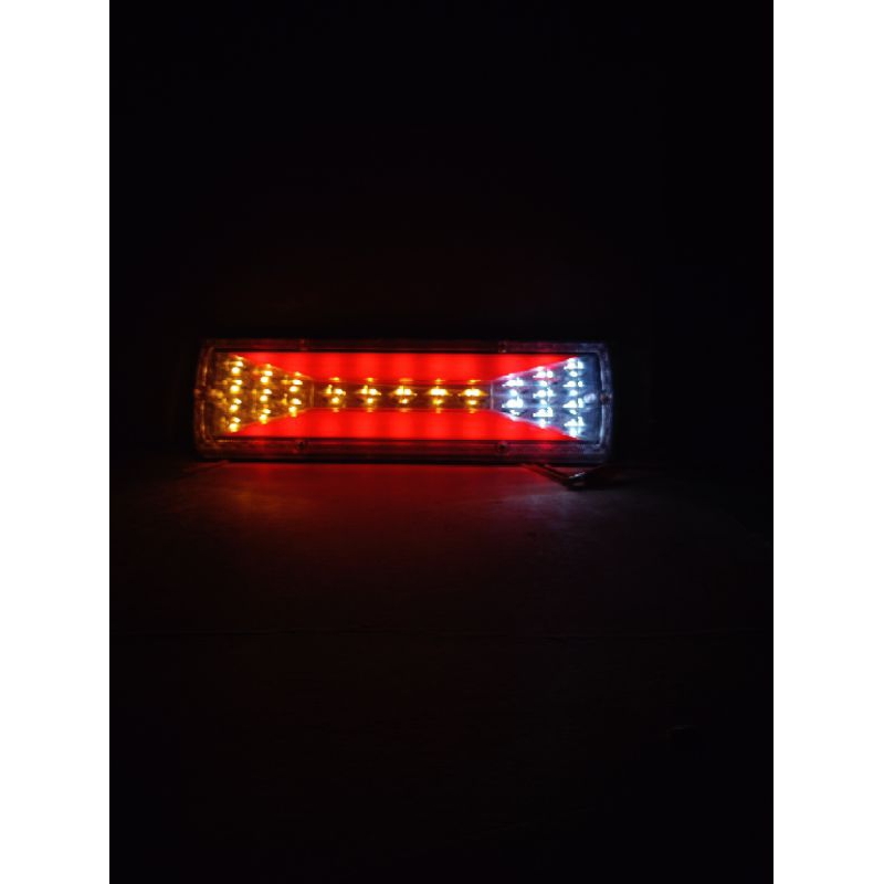 lampu rem truk / lampu rem belakang 24 volt