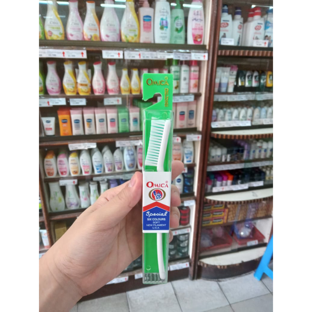 SIKAT GIGI OMICA DELUXE SPECIAL SOFT 600