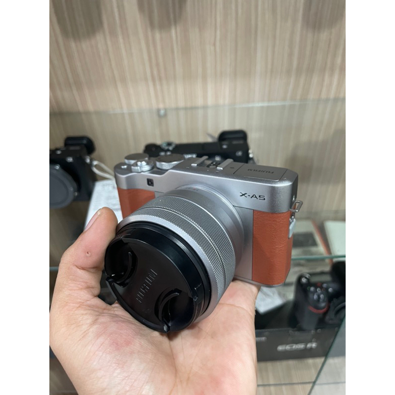 FUJIFILM X-A5 LIKE NEW FUJIFILM X-A5 BERKUALITAS