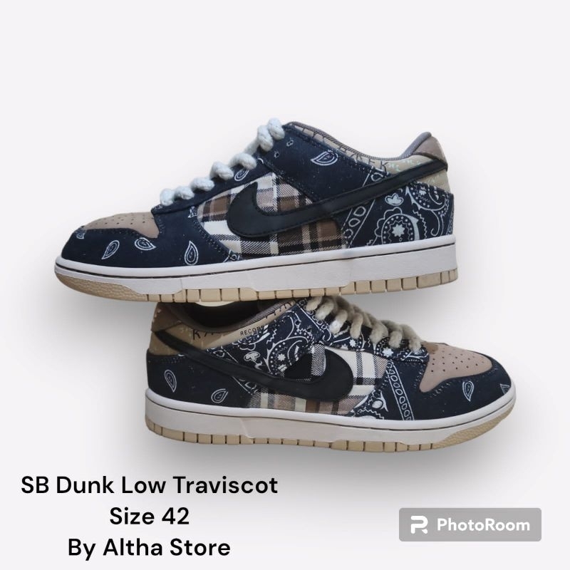 SB DUNK LOW TRAVIS SCOTT TEMBEM SIZE 42 LEGIT