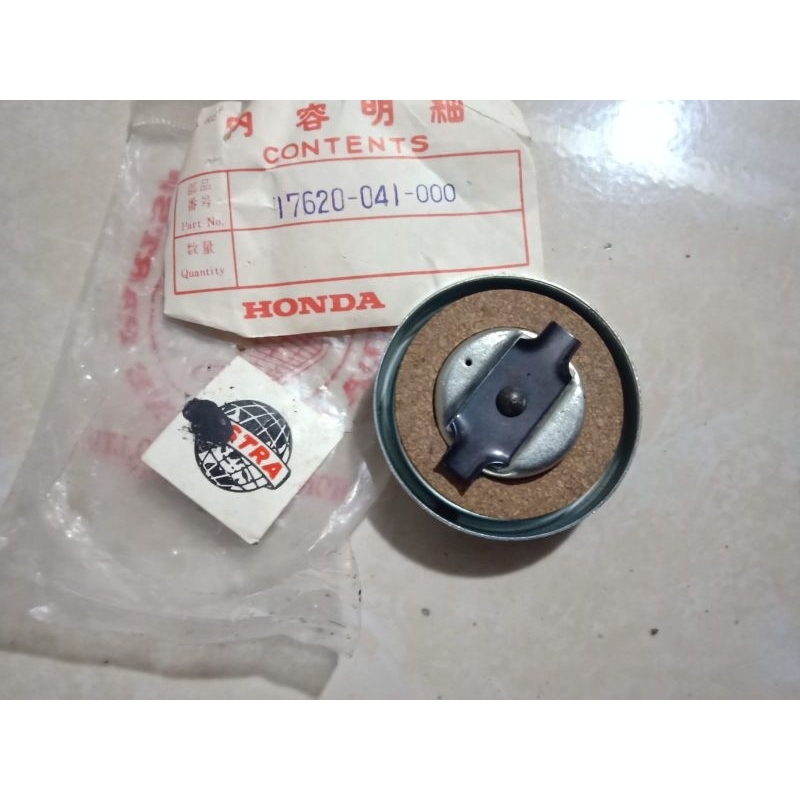 Tutup tangki honda c50 c70 c90 pispot original nos japan