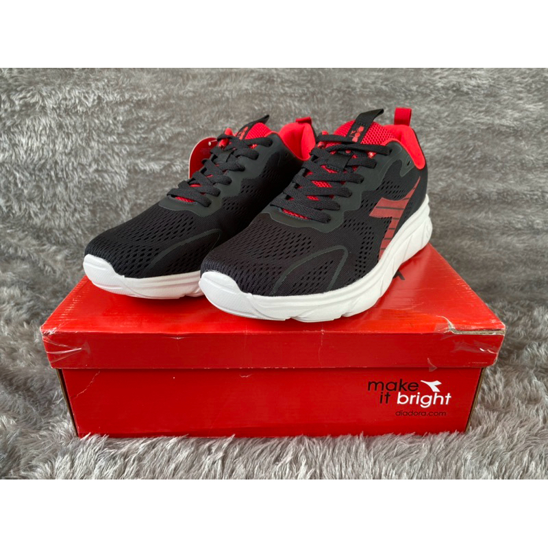 Sepatu Pria Diadora Franco Black Size 41 43