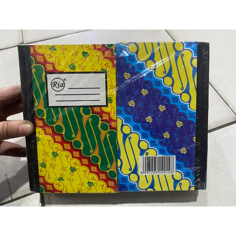 

Buku Oktavo Ria Hardcover