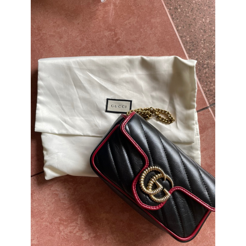 Gucci Super Mini Marmont Preloved