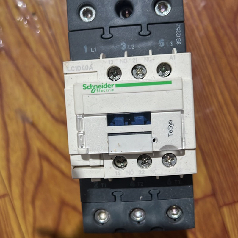 contactor lcid40M7 220v