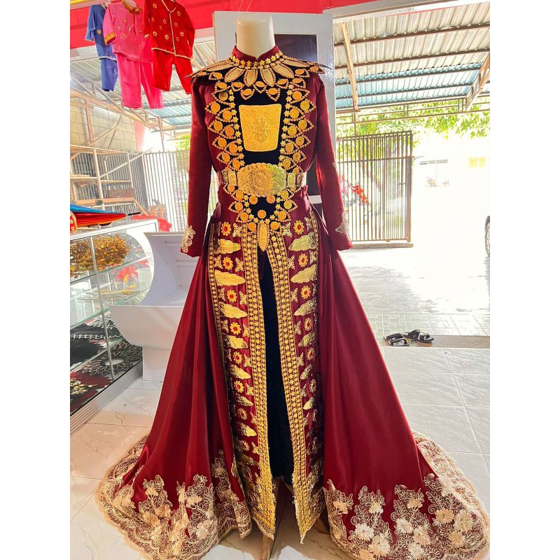 baju adat Gorontalo biliu