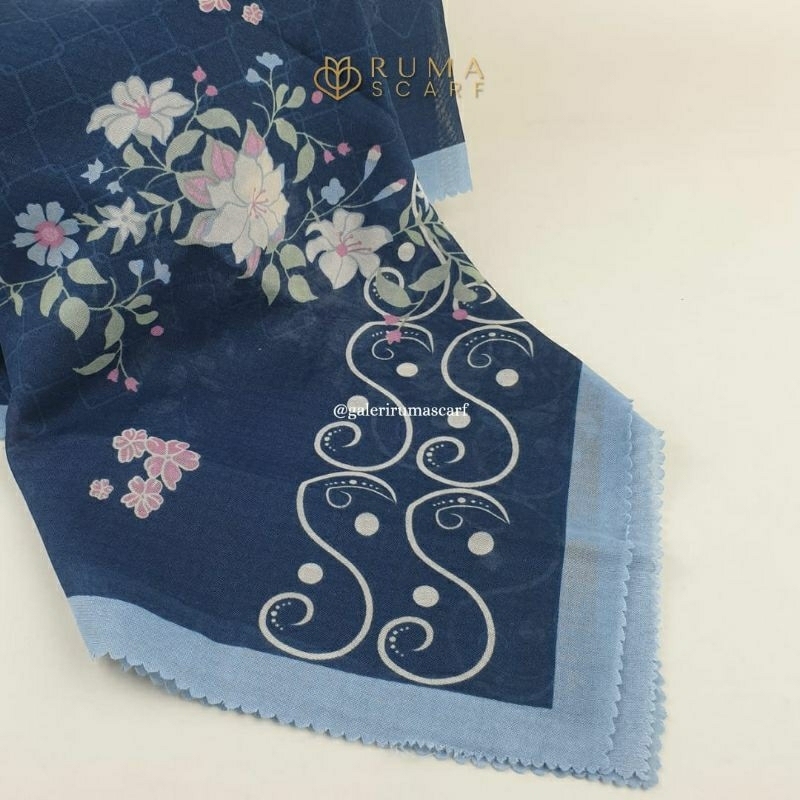 RUMA SCARF