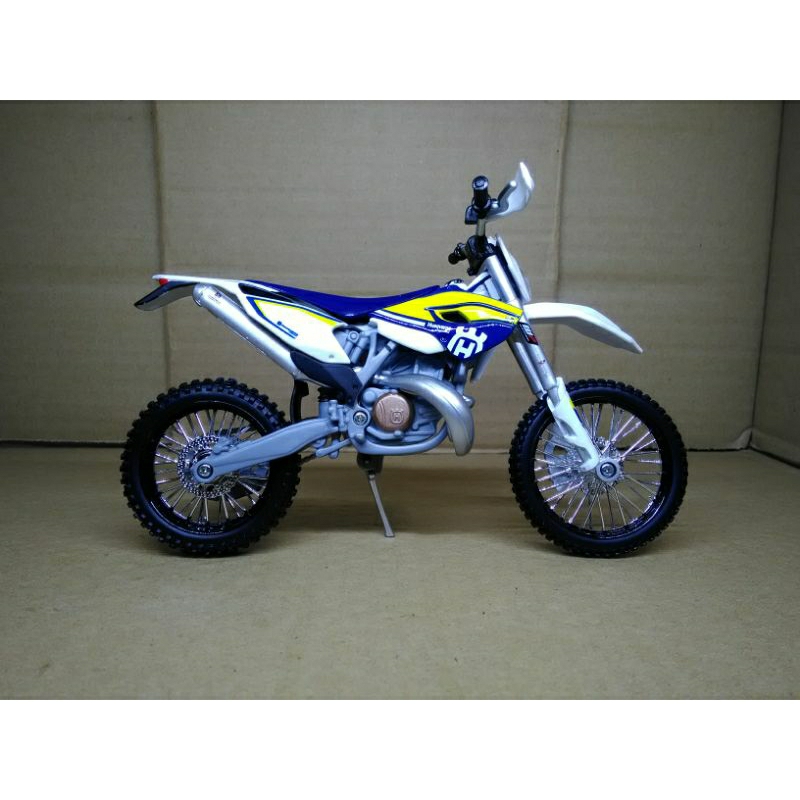 Miniatur Diecast Motor Trail Husqvarna FE 501 Motocross 2 Tak 1:12 Harga Murah