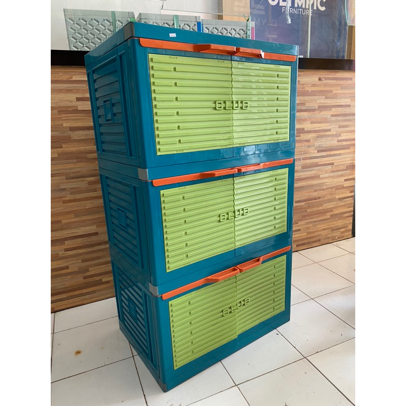 Lemari Piring/Lemari Plastik/Lemari club piring gelas