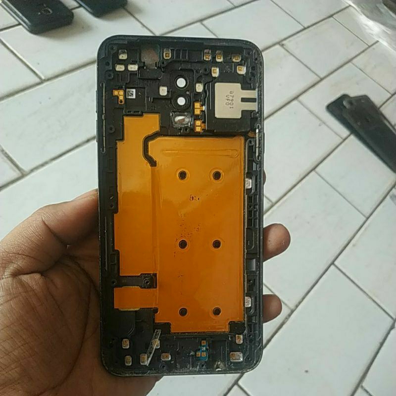 Backdoor bekas Samsung C710f/j7 plus