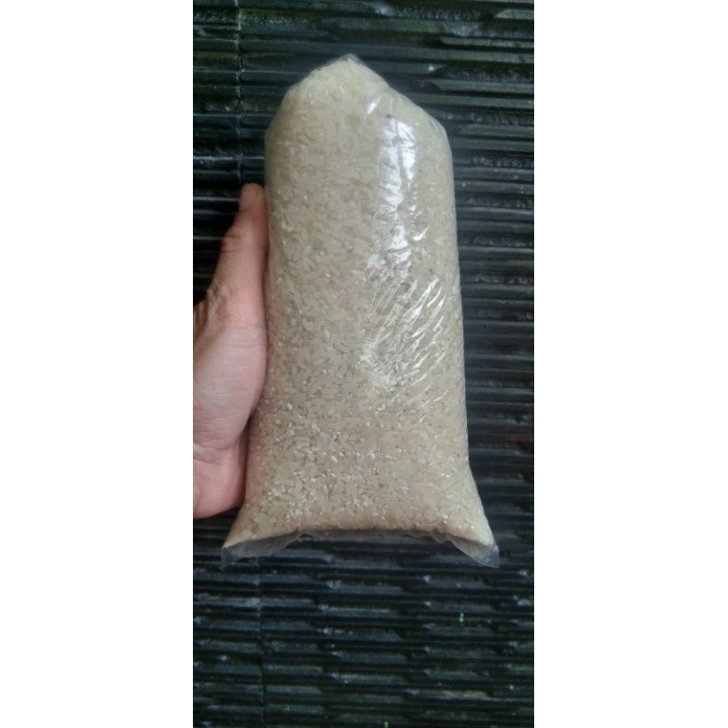 

beras 1 kg kemasan plastik bening sesuai gambar