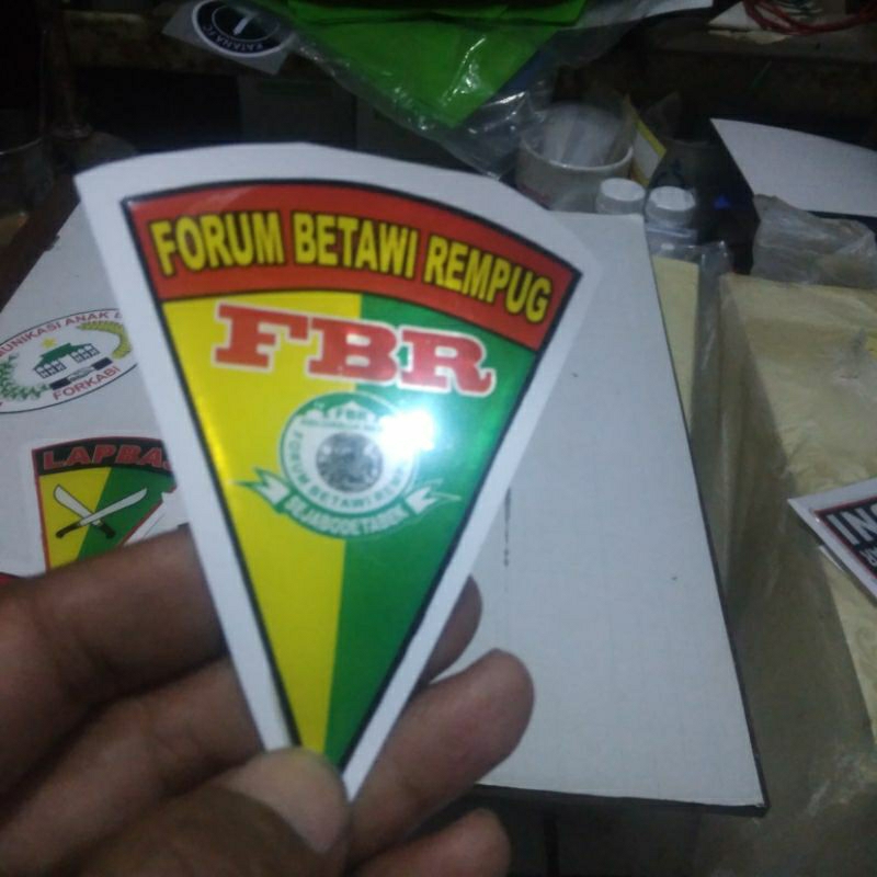 

stiker resin timbul logo fbr rempug segitiga