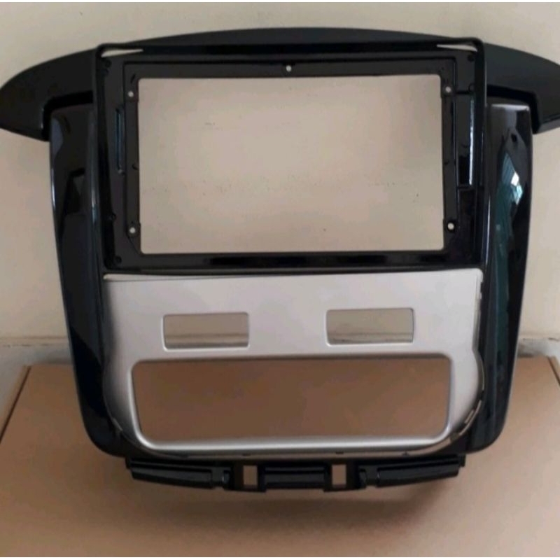 Frame android 9inch innova 2011-2015