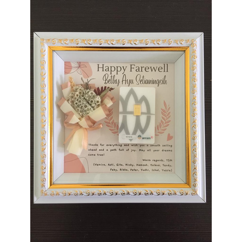 Pigora Hampers / Frame / Kado Wisuda / Kenang-Kenangan cocok pakai emas