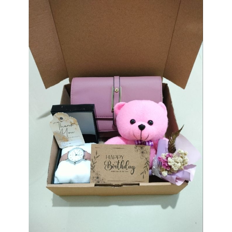 

Hampers Box|Hadiah ulang tahun cewek|Gift