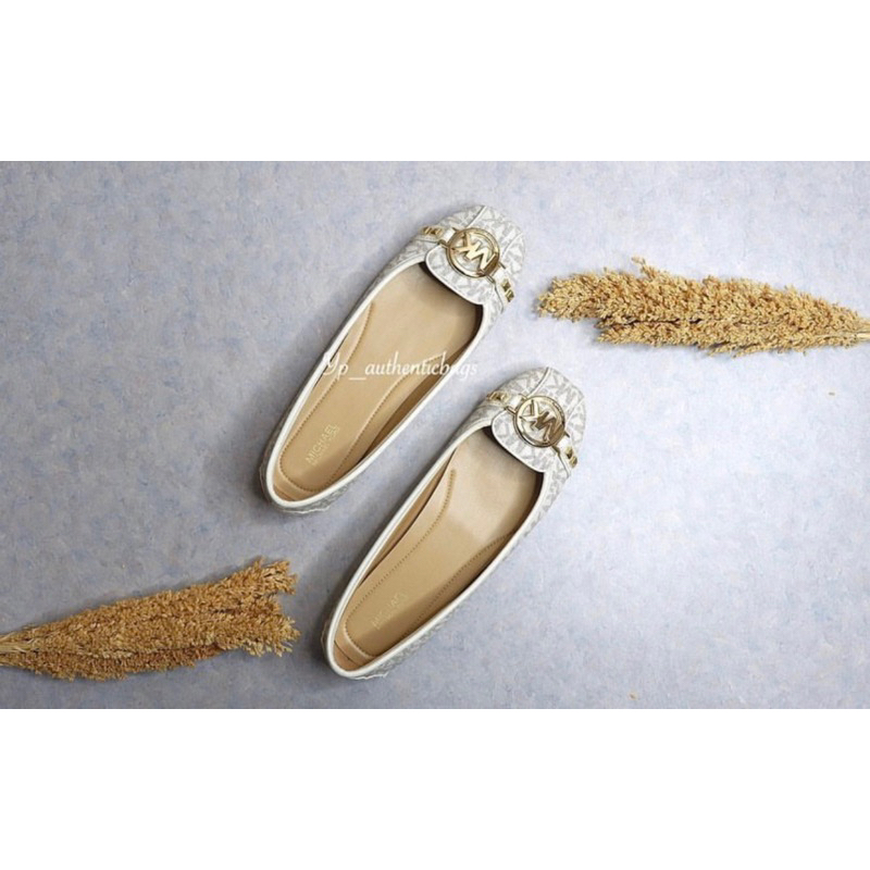 MK FULTON PARAMYD VANILLA SIGNATURE SZ 7