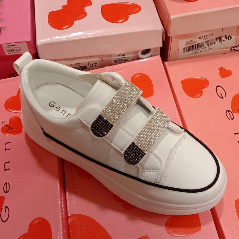 NEW SNEAKERS SEPATU WANITA ORNAMEN PERMATA KEREN KEKINIAN KOREAN Style || SNEAKERS GENNY SLIP ON KEC