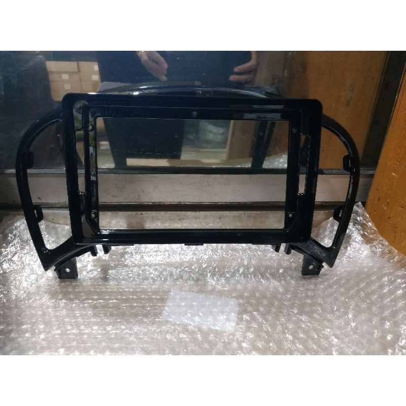 Frame head unit Nissan Juke 2011-2016 9 Inch frame tv mobil Nissan juke