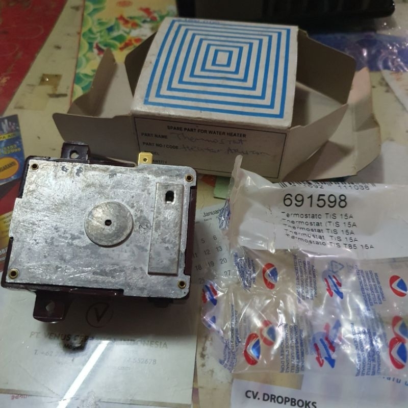 thermostat water heater ariston