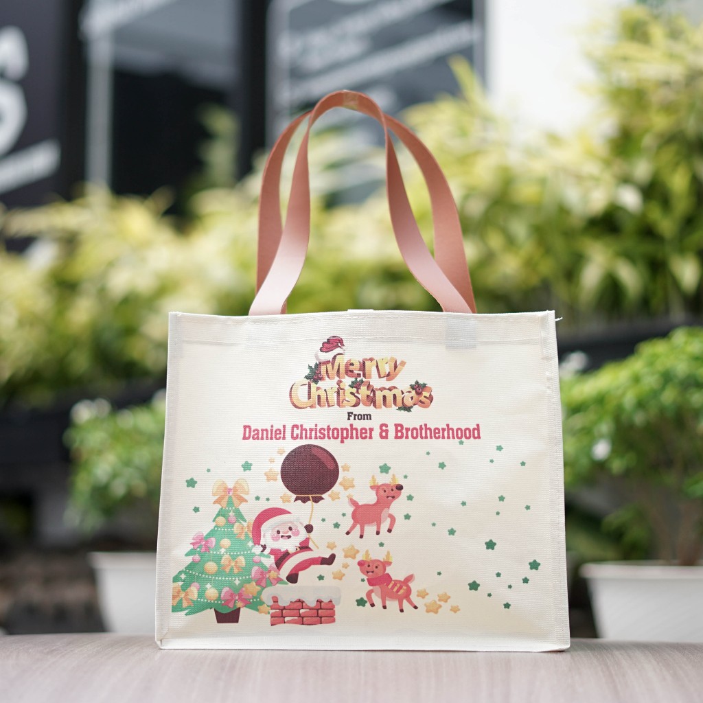 

Tas Souvenir natal custom lebih besar hempers gereja sekolah minggu mewah kekinian custom nama Bahan Poliyester