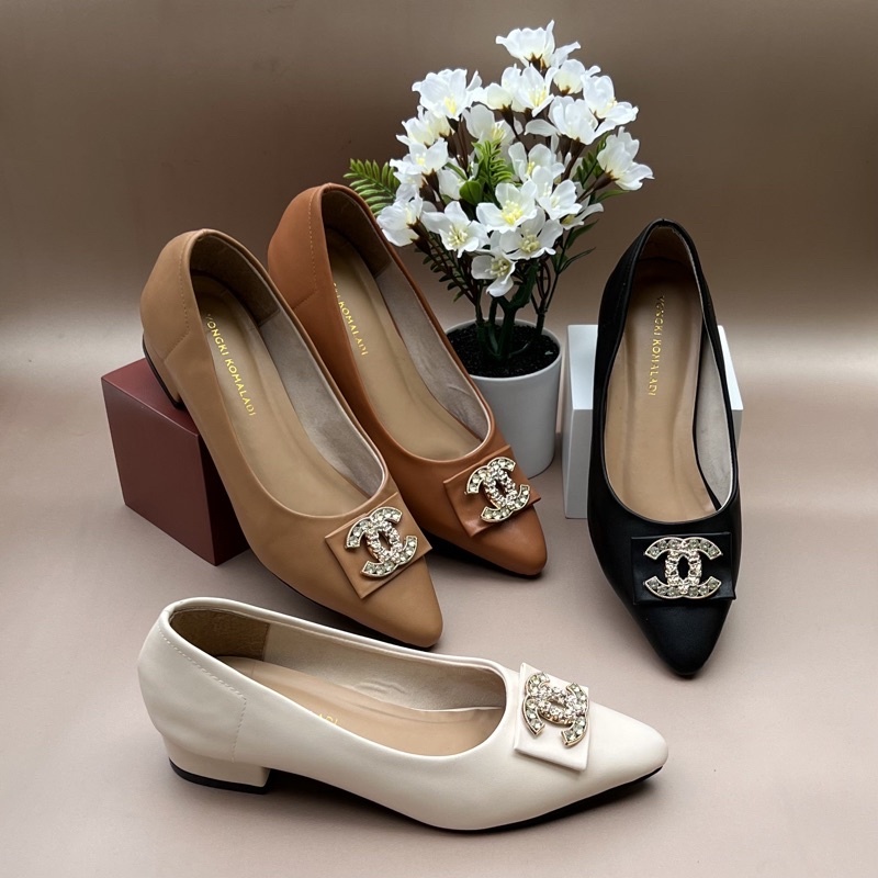 Sepatu Kerja Wanita Fantofel dari Brand Matahari