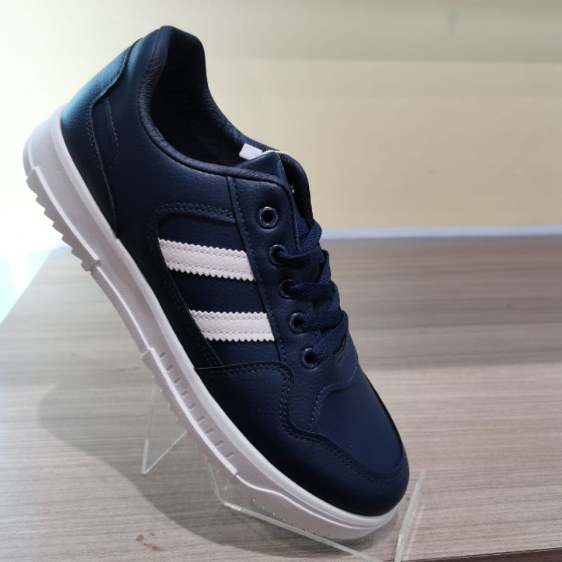 Sepatu Sneakers Casual Castello CH141887LD