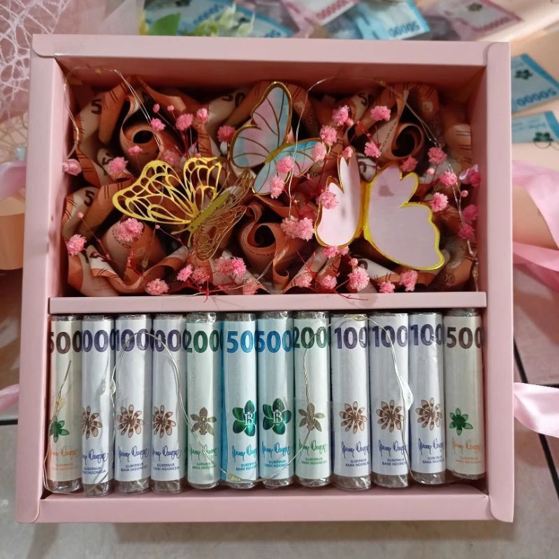 

Money Box | Box +Bunga+ jasa gulung uang