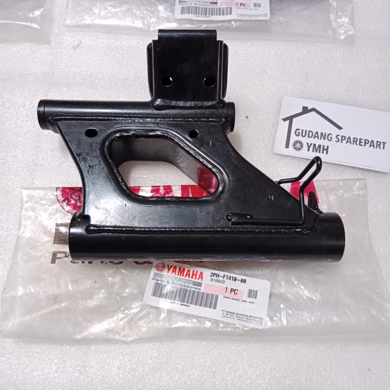Breket Bracket Engine Mounting Comp Dudukan Mesin Mio M3 2PH-F1410-00 Asli Original Yamaha
