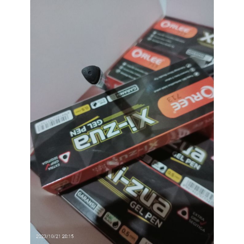 

Bolpoint gel/ GelPen XI-ZUA 713 ORLEE BENTUK SEGITIGA