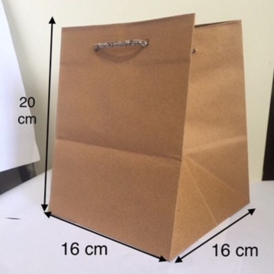 

paperbag polos coklat 16 x 16 x 20 (PxLxT)