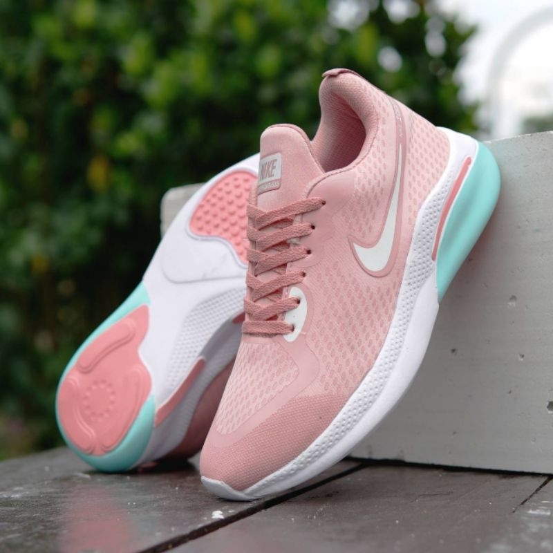 Sepatu Wanita Terbaru, Sepatu Sekolah Wanita Olahraga Sport Sneakers putih Skechers peach kuning abu