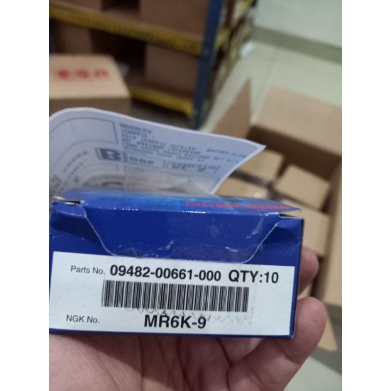 09482-00661 SPARK PLUG MR6K-9 / BUSI MESIN TEMPEL SUZUKI 20PK 4TAK ORI