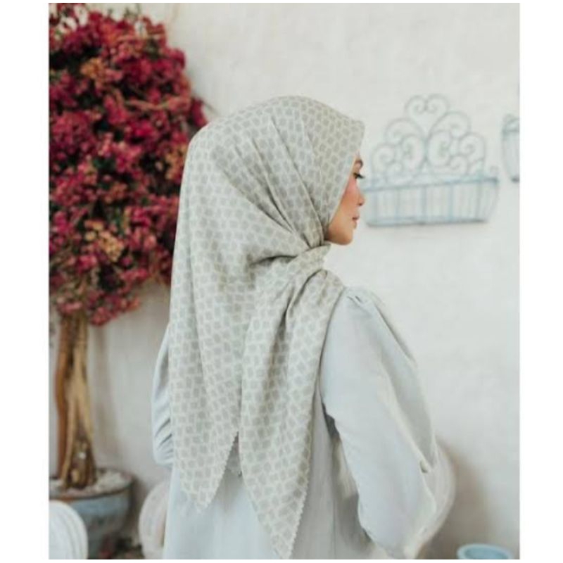 classic monogram scarf by wearing klamby