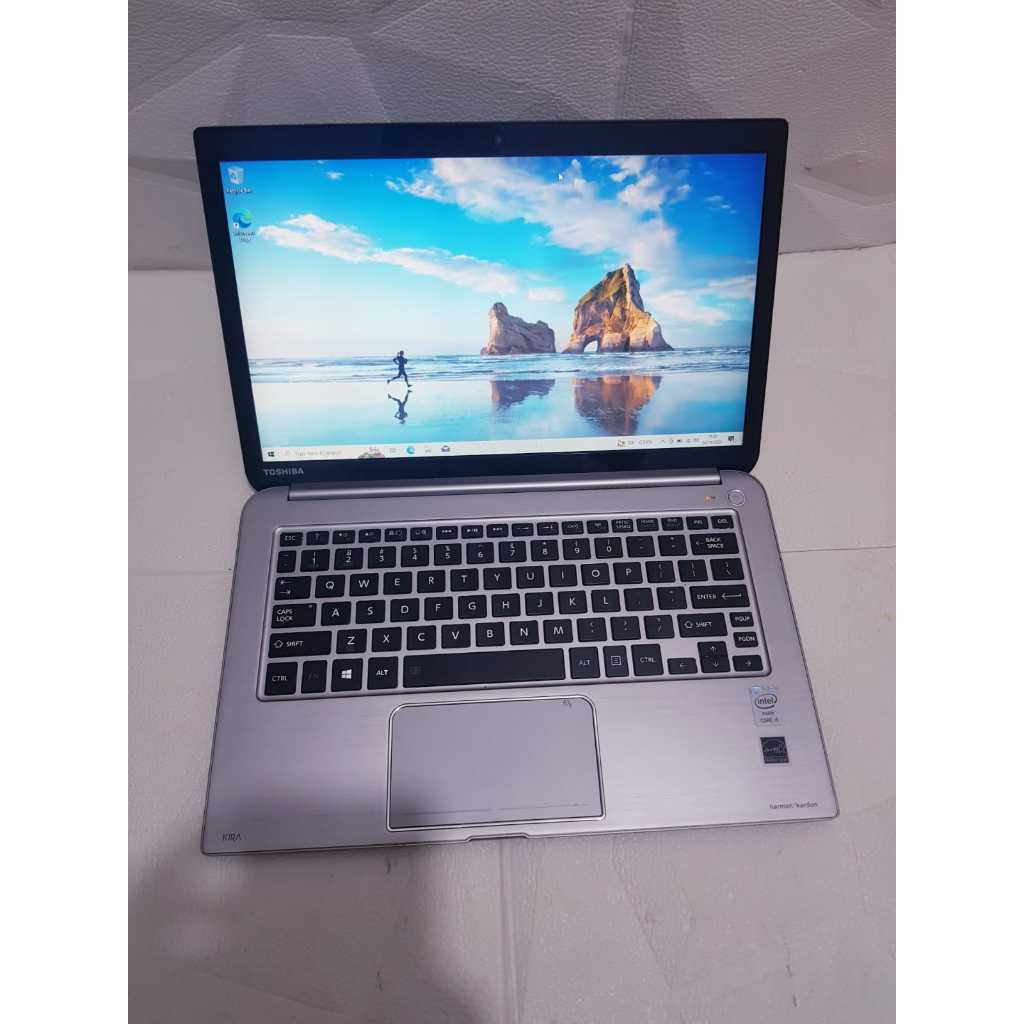 Toshiba kira core i5 GEN : 4 RAM:8GB SSD : 256GB