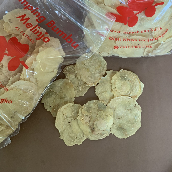 

Emping Melinjo Mentah Bumbu Asin 1kg