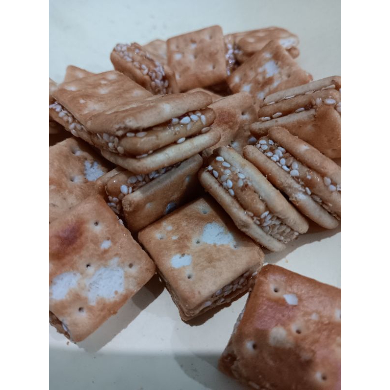 

BISKUIT MALKIST MINI KARAMEL WIJEN isi 250gr