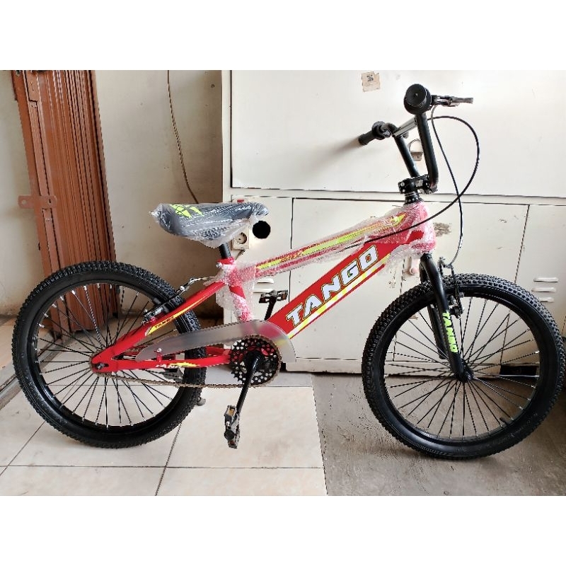 SEPEDA COWOK BMX UK 20 TANGO